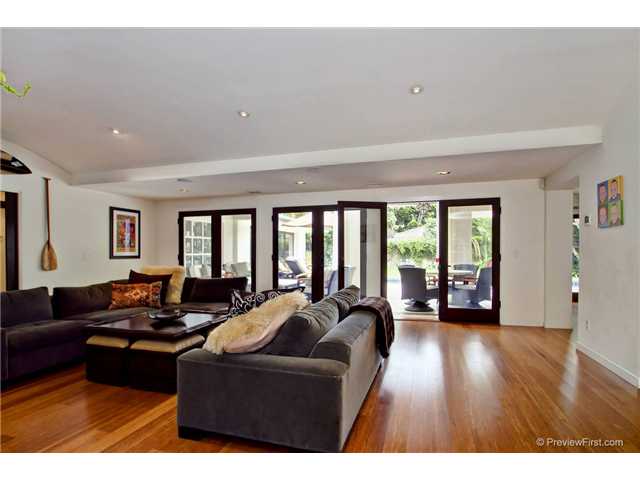 359 Mesa Way, La Jolla, CA 92037 photo 8