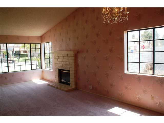 3739 Kelton Dr, Oceanside, CA 92056 photo 2