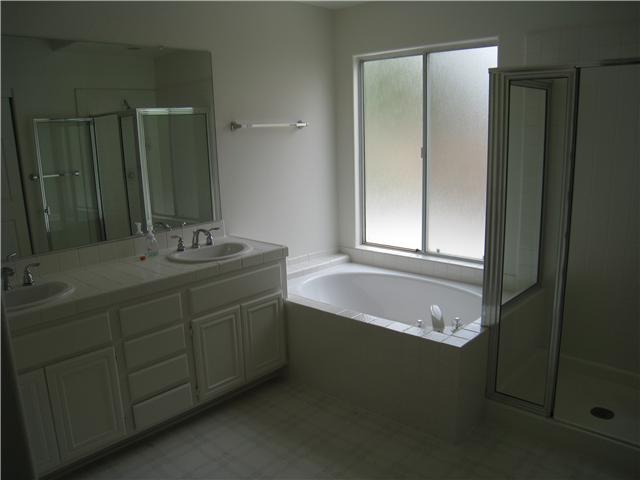 1960 Willowbrook Dr, Oceanside, CA 92056 photo 5