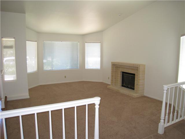 1960 Willowbrook Dr, Oceanside, CA 92056 photo 2
