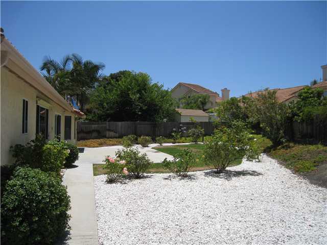 1960 Willowbrook Dr, Oceanside, CA 92056 photo 4