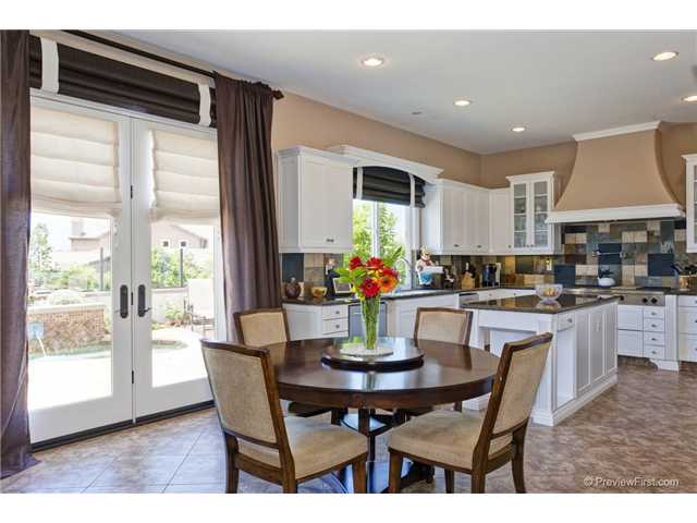 7035 Heron Cir, Carlsbad, CA 92011 photo 8
