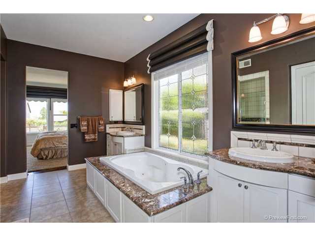 7035 Heron Cir, Carlsbad, CA 92011 photo 14
