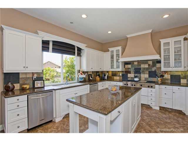 7035 Heron Cir, Carlsbad, CA 92011 photo 3