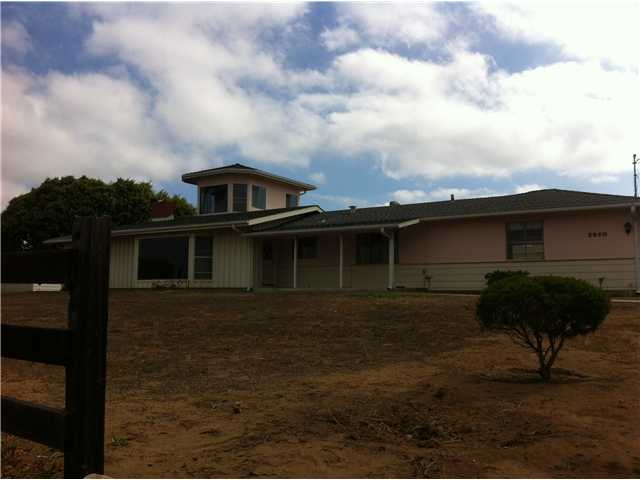 3920 Skyline Rd, Carlsbad, CA 92008 photo 1