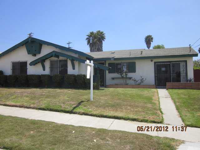 106 Edgewood Dr, Oceanside, CA 92054 photo 1