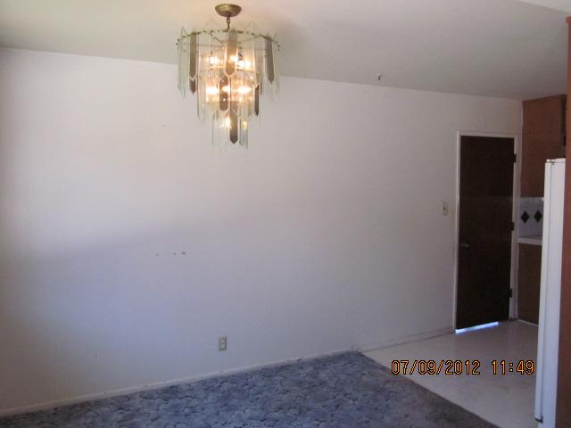 106 Edgewood Dr, Oceanside, CA 92054 photo 9