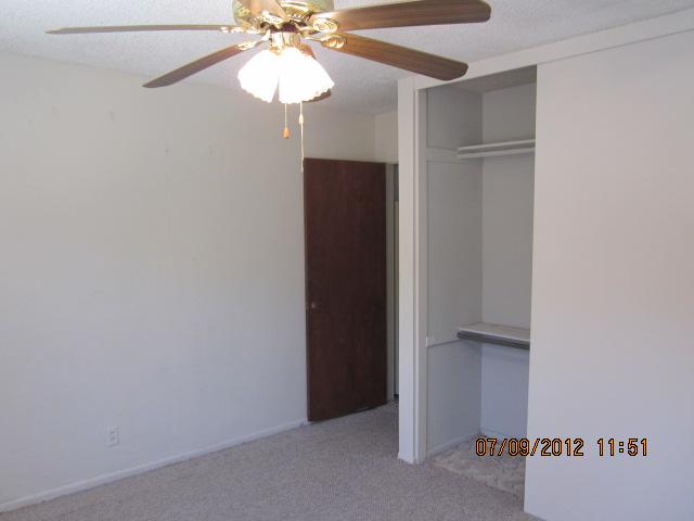 106 Edgewood Dr, Oceanside, CA 92054 photo 15