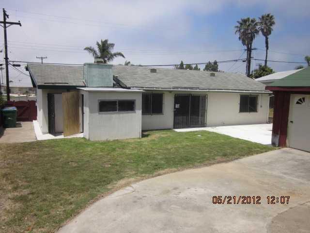 106 Edgewood Dr, Oceanside, CA 92054 photo 3