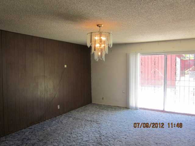 106 Edgewood Dr, Oceanside, CA 92054 photo 6