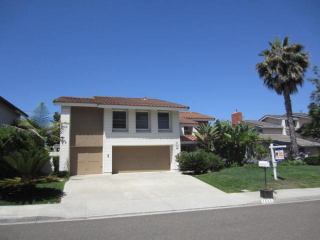 7631 Rustico Dr, Carlsbad, CA 92009 photo 2