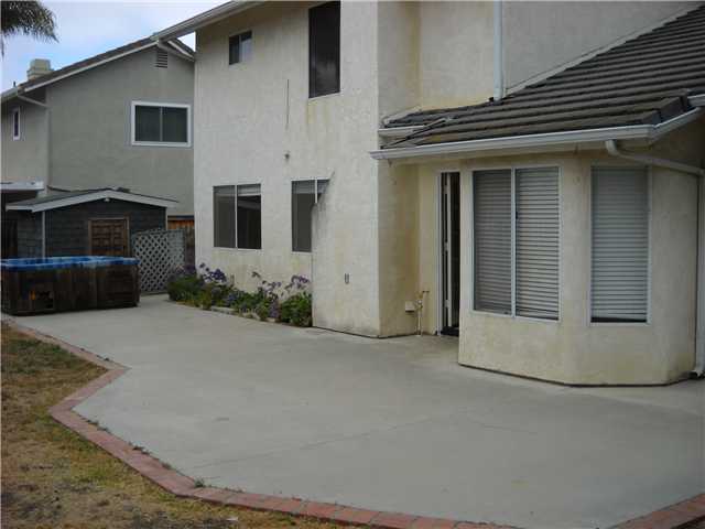 667 Foxwood Dr, Oceanside, CA 92057 photo 8