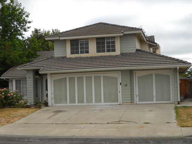 667 Foxwood Dr, Oceanside, CA 92057 photo 1