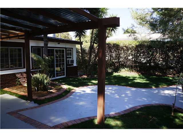 10480 Del Rio Rd, Spring Valley, CA 91978 photo 2