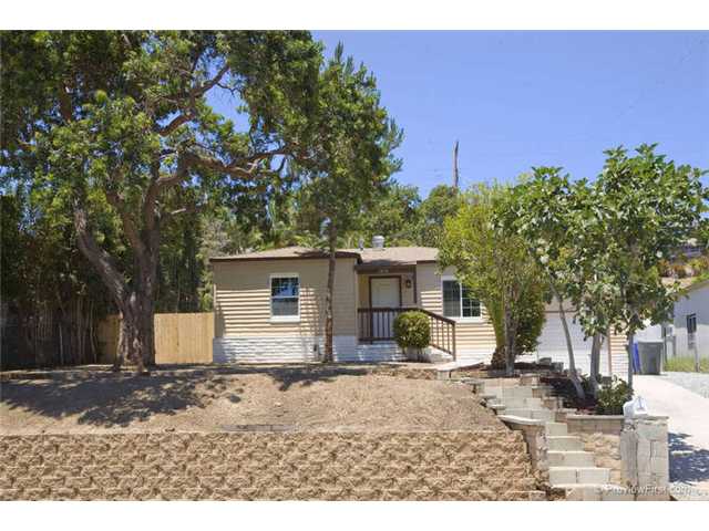 1876 Ensenada St, Lemon Grove, CA 91945 photo 1