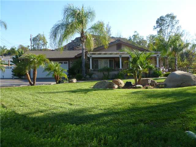 12170 Serena Rd, Lakeside, CA 92040 photo 2