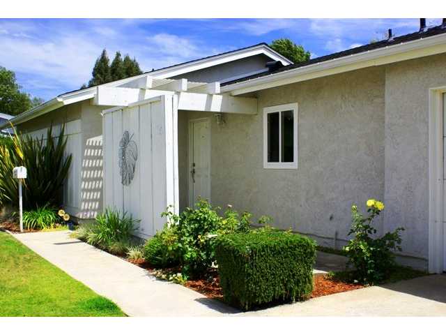9173 Honey Ln, Santee, CA 92071 photo 2