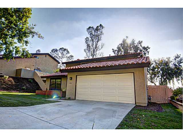 2963 Butler St, Oceanside, CA 92054 photo 2