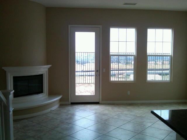 1193 Breakaway Dr, Oceanside, CA 92057 photo 2