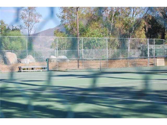 2103 Valecrest Ln, Spring Valley, CA 91977 photo 11