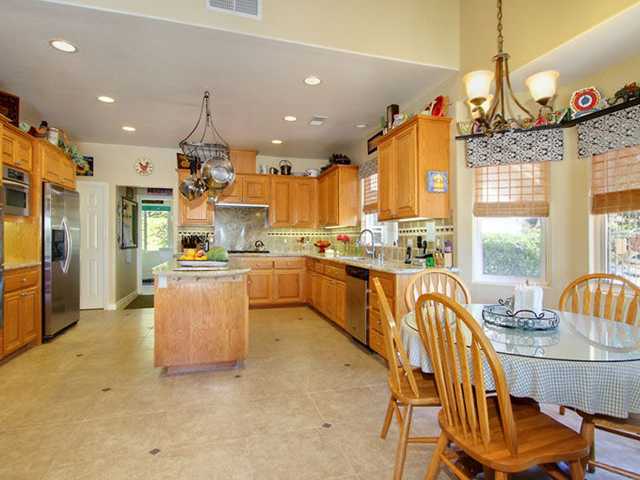 1735 Premier St, Fallbrook, CA 92028 photo 5