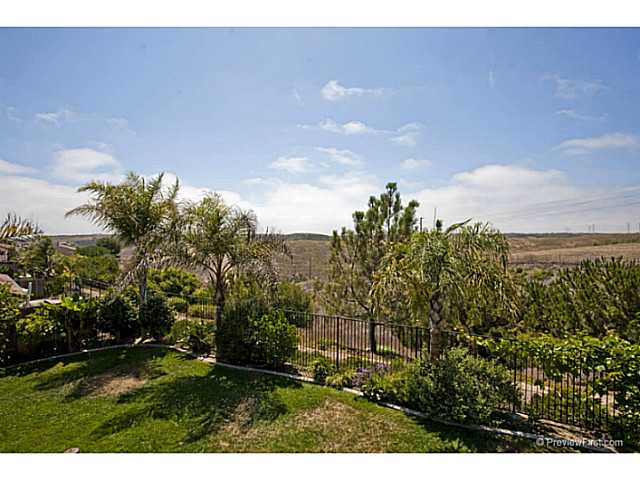 334 Rimhurst Ct, Oceanside, CA 92058 photo 3