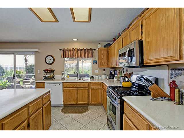334 Rimhurst Ct, Oceanside, CA 92058 photo 6