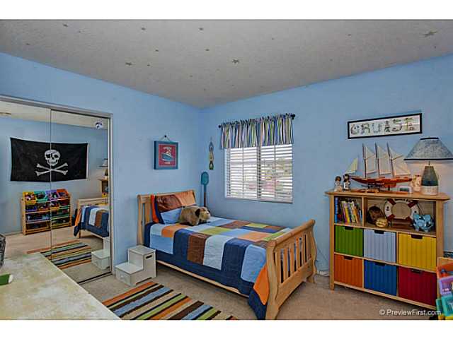 334 Rimhurst Ct, Oceanside, CA 92058 photo 21
