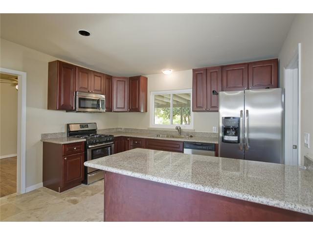 950 Harry St, El Cajon, CA 92020 photo 6