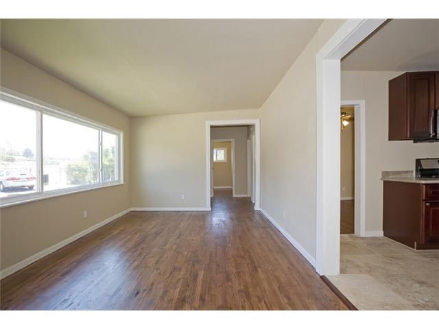 950 Harry St, El Cajon, CA 92020 photo 2