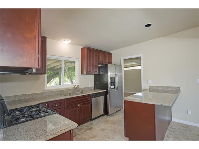 950 Harry St, El Cajon, CA 92020 photo 8