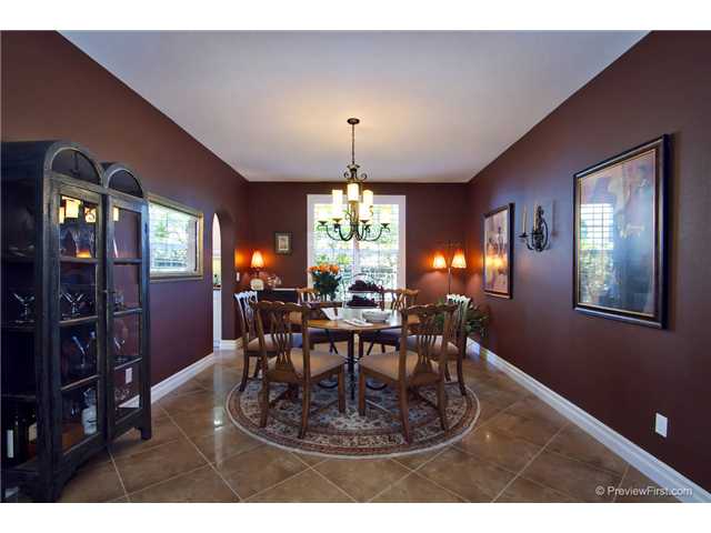 7655 Circulo Sequoia, Carlsbad, CA 92009 photo 11