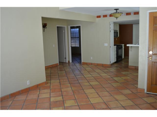 2460 Sonrisa Way, Oceanside, CA 92056 photo 4