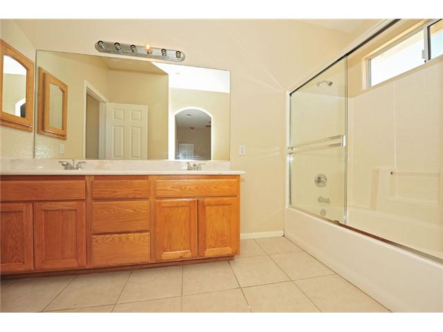943 Johnson Ln, Ramona, CA 92065 photo 5
