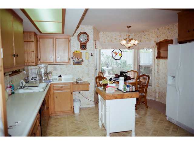 205 S Wisconsin St, Fallbrook, CA 92028 photo 4