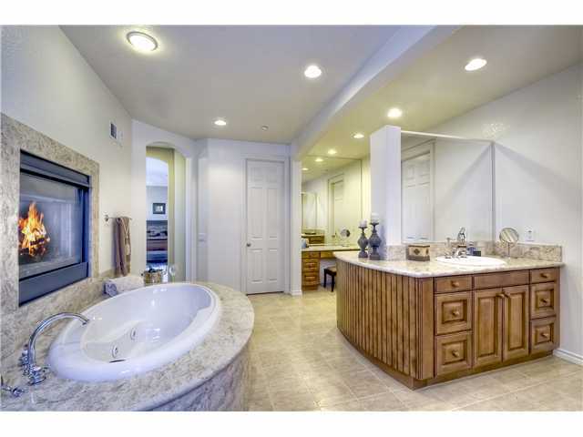 585 Lynwood Dr, Encinitas, CA 92024 photo 20