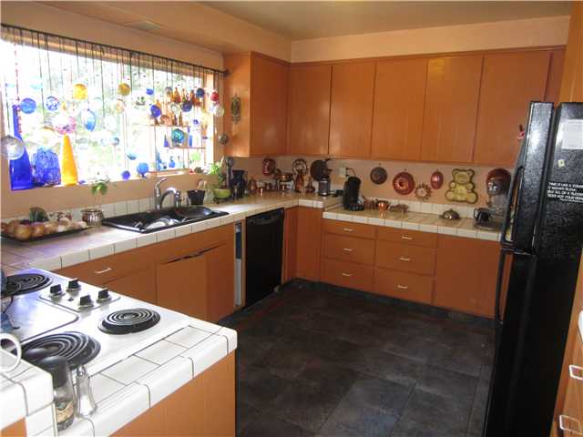 9865 Shadow Rd, La Mesa, CA 91941 photo 5