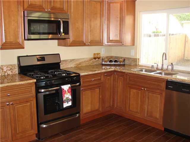10446 Braverman Dr, Santee, CA 92071 photo 4