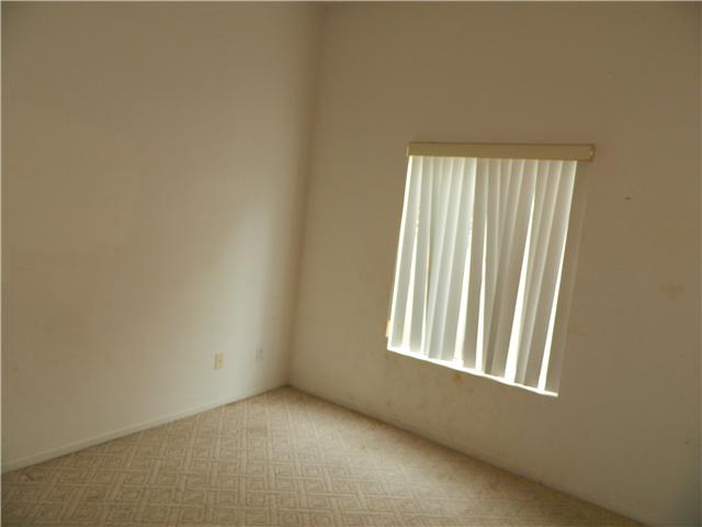 2410 Fallbrook Pl, Escondido, CA 92027 photo 7