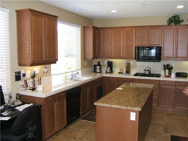 1009 Stratton Dr, Vista, CA 92083 photo 7