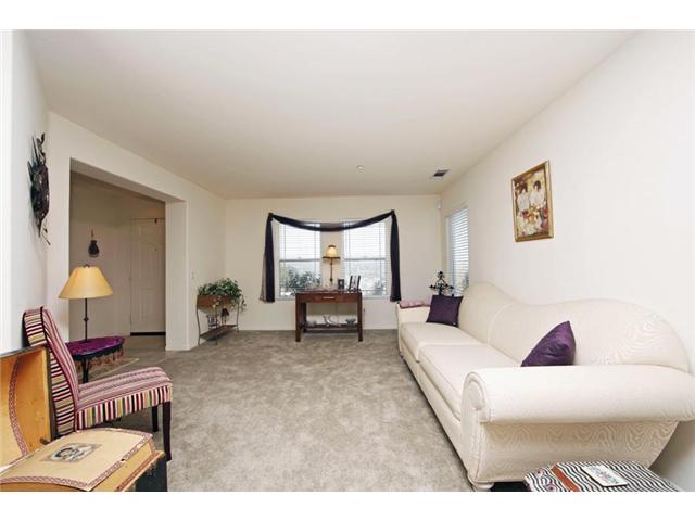 2332 Pointe Pkwy, Spring Valley, CA 91978 photo 2