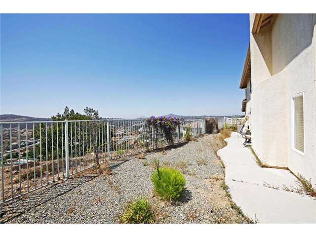 2332 Pointe Pkwy, Spring Valley, CA 91978 photo 24