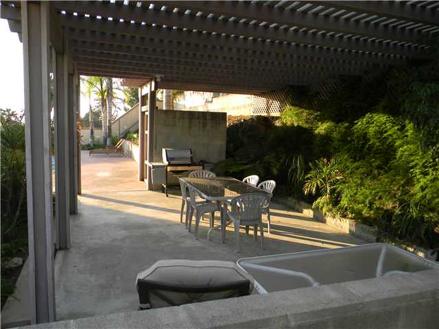 7936 Cinnabar Dr, La Mesa, CA 91941 photo 11