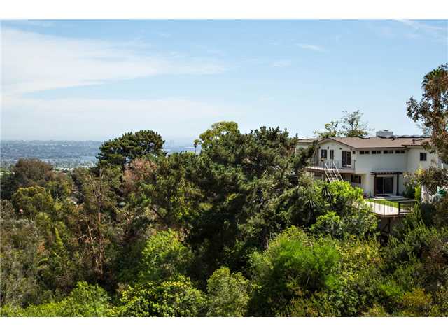 5573 Thunderbird Ln, La Jolla, CA 92037 photo 23