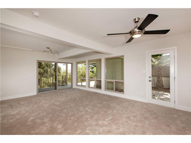 5573 Thunderbird Ln, La Jolla, CA 92037 photo 17