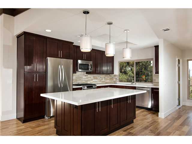 5573 Thunderbird Ln, La Jolla, CA 92037 photo 3