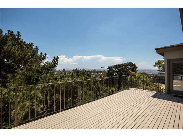 5573 Thunderbird Ln, La Jolla, CA 92037 photo 7