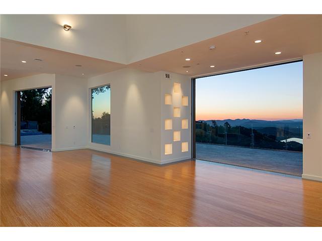 15204 Skyridge Rd, Poway, CA 92064 photo 4