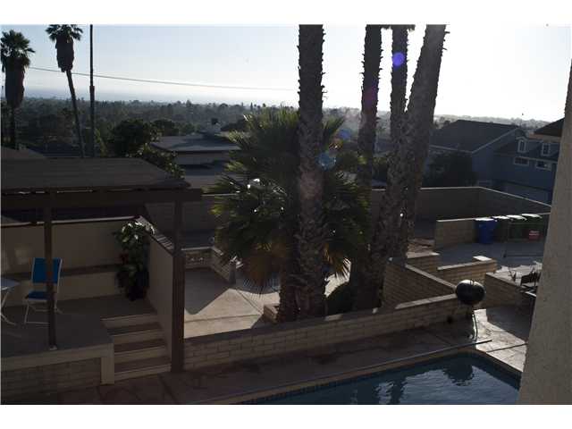 1784 Laurel Rd, Oceanside, CA 92054 photo 2