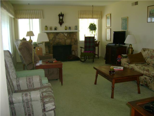 749 Barbara Ave, Solana Beach, CA 92075 photo 2